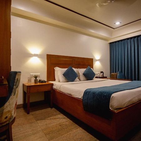 Hotel Punjab Palace Rāipur Zewnętrze zdjęcie