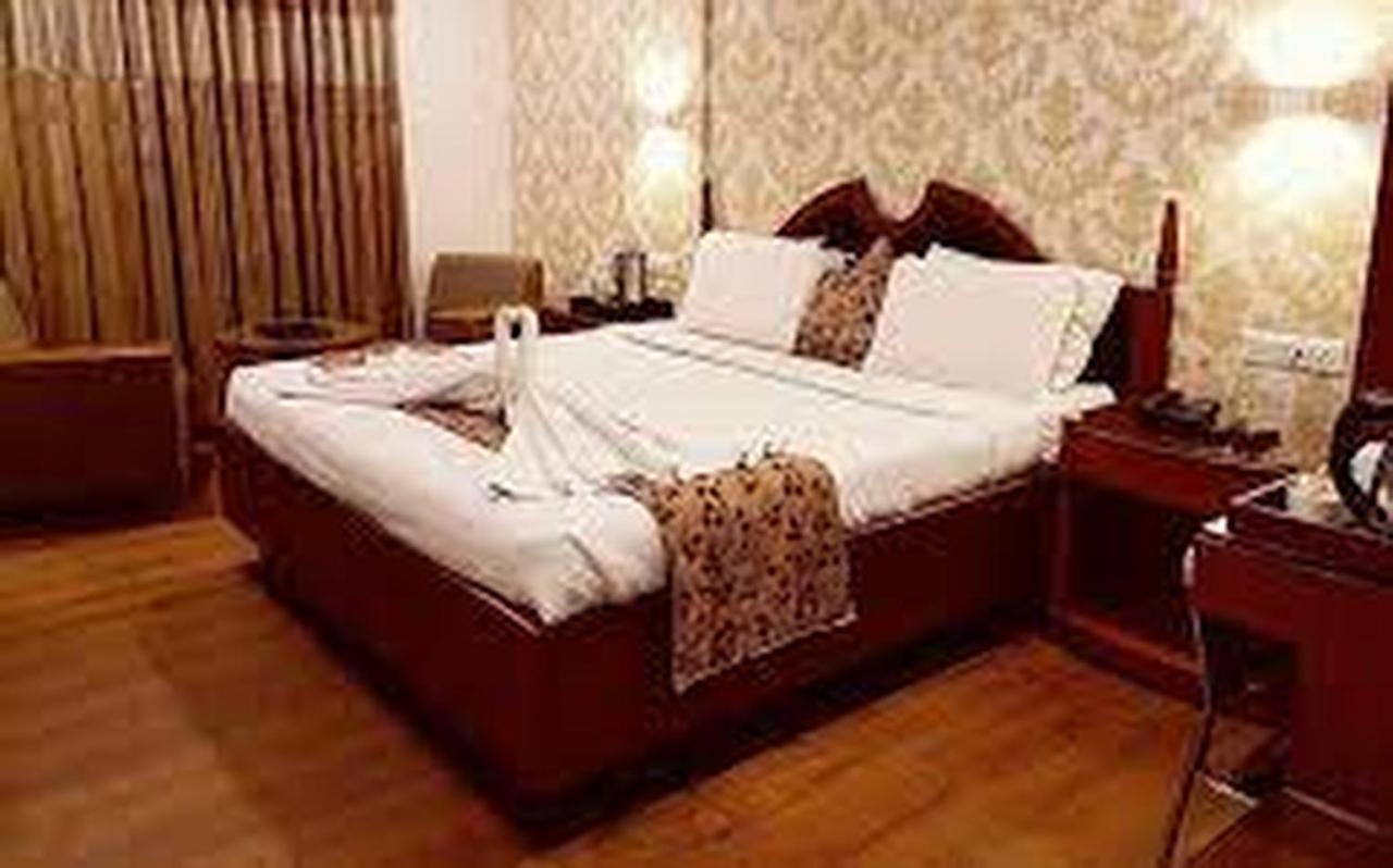 Hotel Punjab Palace Rāipur Zewnętrze zdjęcie