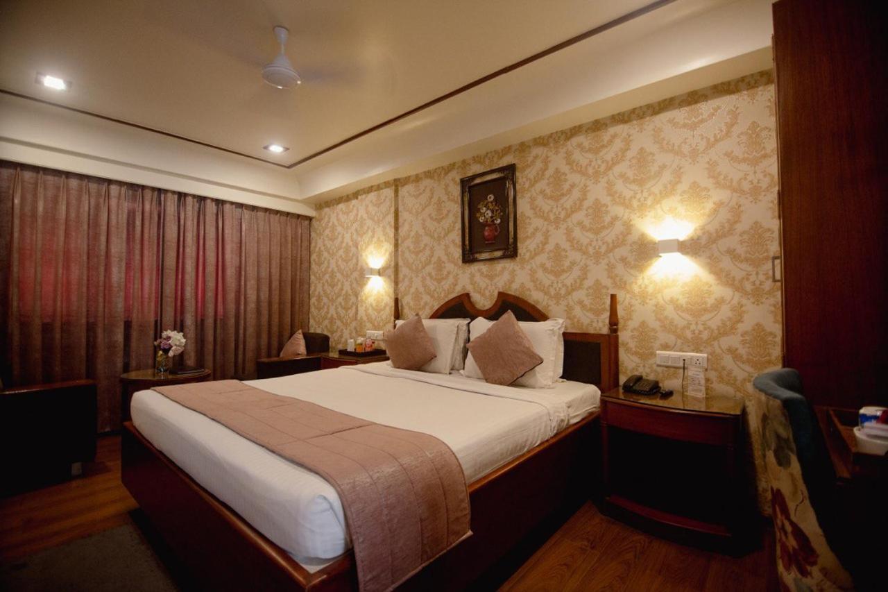 Hotel Punjab Palace Rāipur Zewnętrze zdjęcie